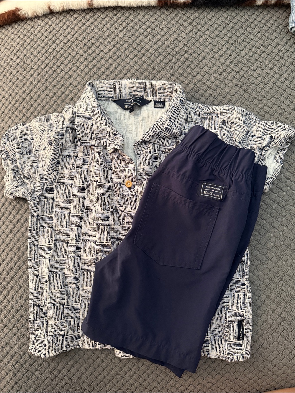 Ben Sherman Navy Shorts with White Patterned Short-Sleeve Shirt